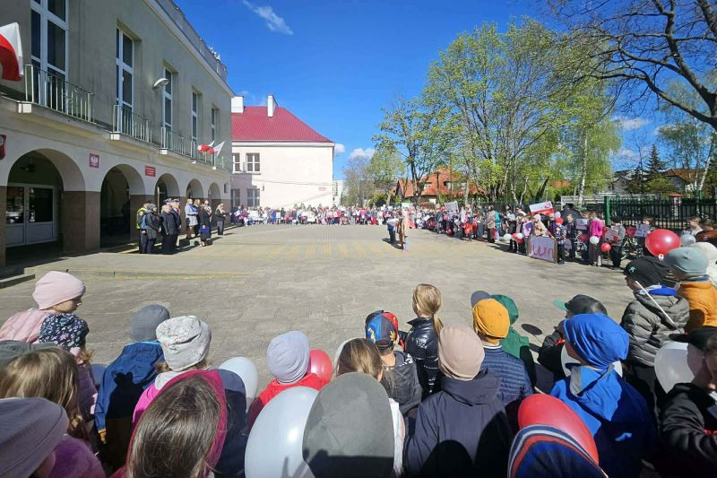 Więcej o: Uroczysty marsz